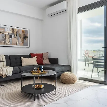 Hinoki 2-bedroom لارنكا