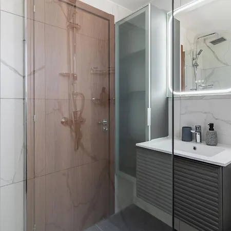 Hinoki 2-bedroom * لارنكا